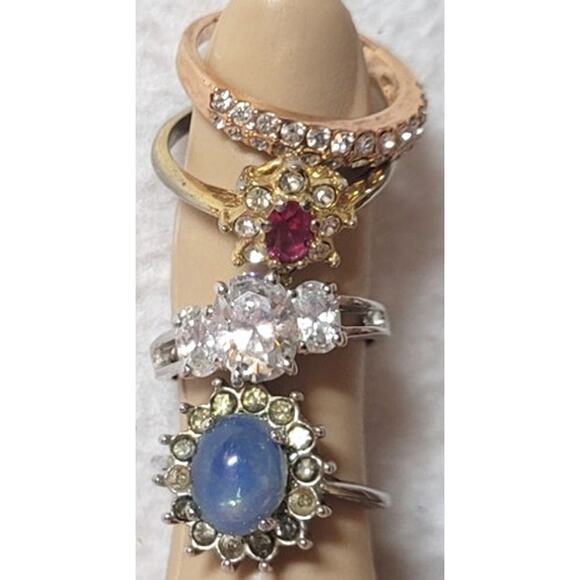 Womens Ring Lot 8 8.5 Cocktail Solitaire Statement Band Blue Pink Rhinestones - Picture 1 of 11
